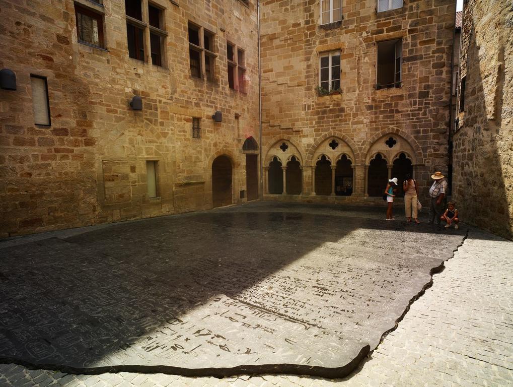 Studio De La Halle. Figeac Exterior foto